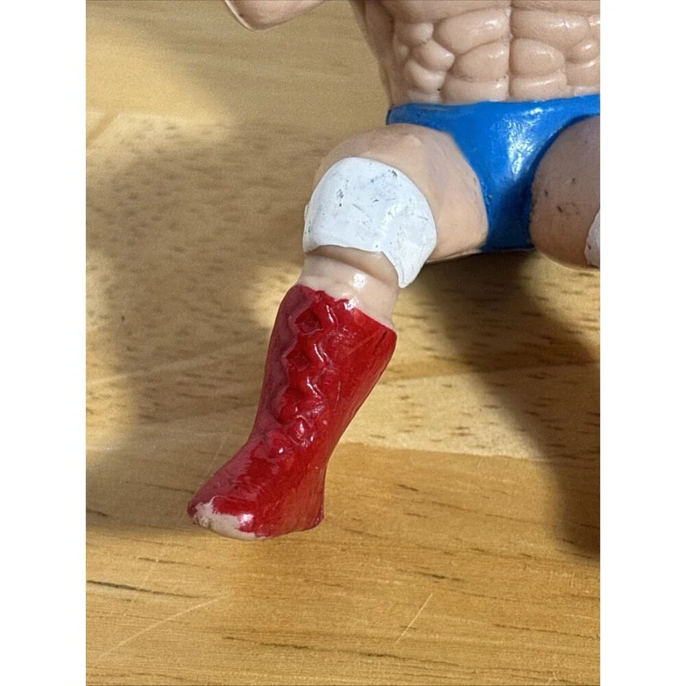 Lot Of 2 KO THUMB WRESTLER Action Figure Hogan 1980s Vintage Wrestling Figures